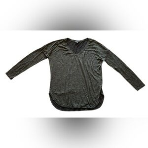 Rock & Republic Grayish Green Long Sleeve V Neck Shirt Women’s Large